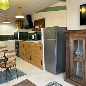  Appartement Lumineux Intra-muros Au Calme